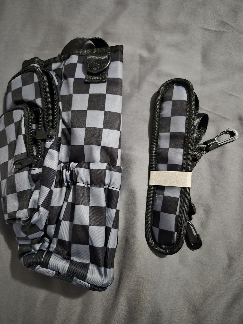 Women's Black & Gray Checkered Crossbody Bag Waterbottle Bag
